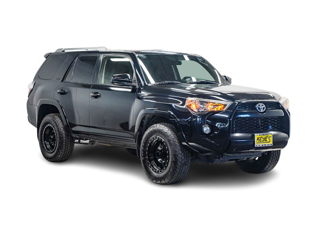 2017 Toyota 4Runner SR5 19