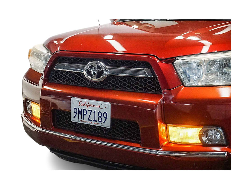 Thumbnail: 2011 Toyota 4Runner - 21