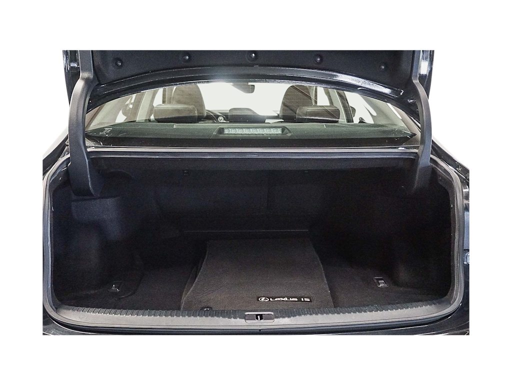 Thumbnail: 2020 Lexus IS - 16