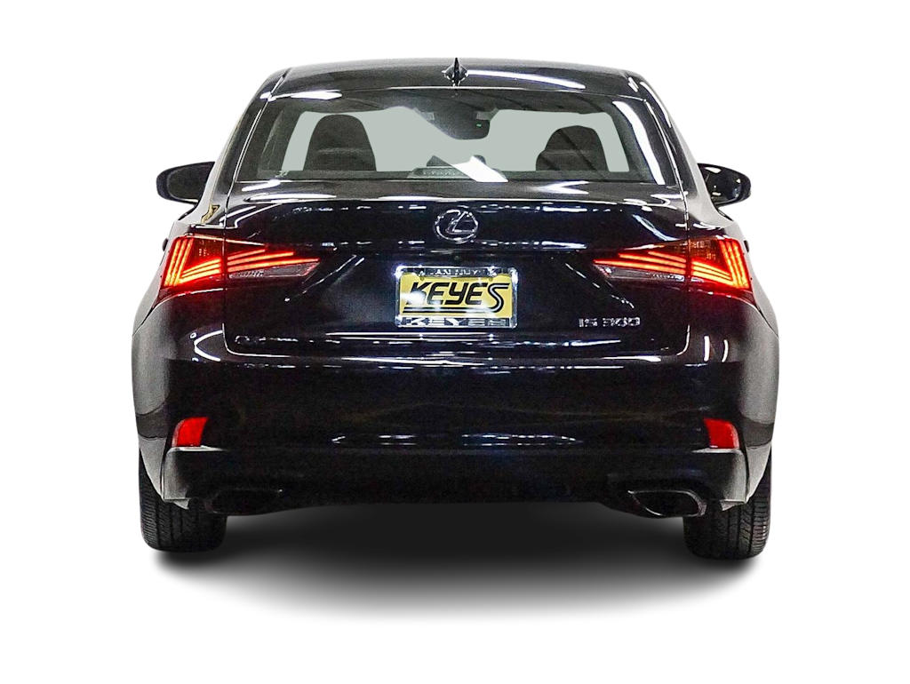 Thumbnail: 2020 Lexus IS - 4