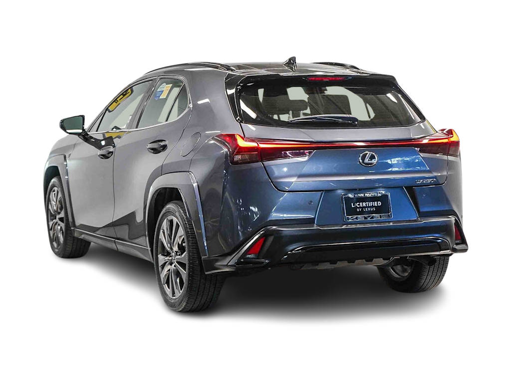 Thumbnail: 2024 Lexus UX - 3