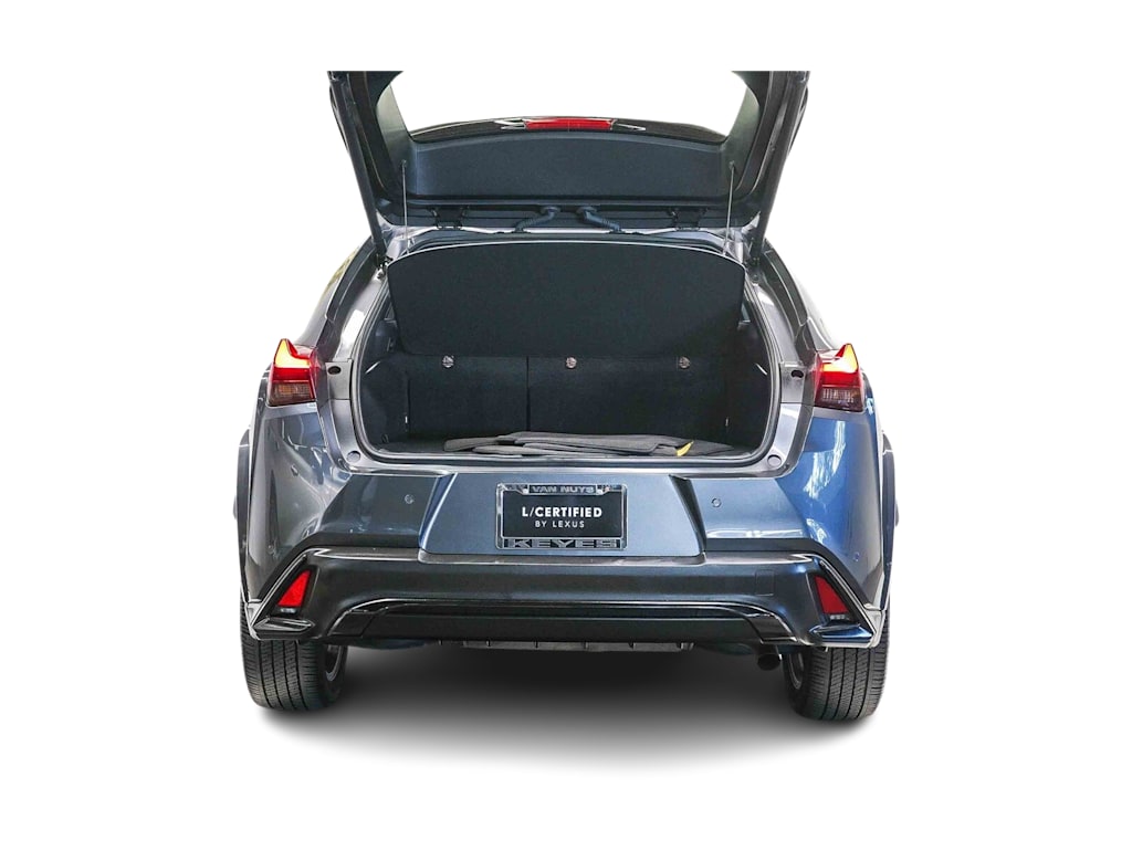 Thumbnail: 2024 Lexus UX - 17