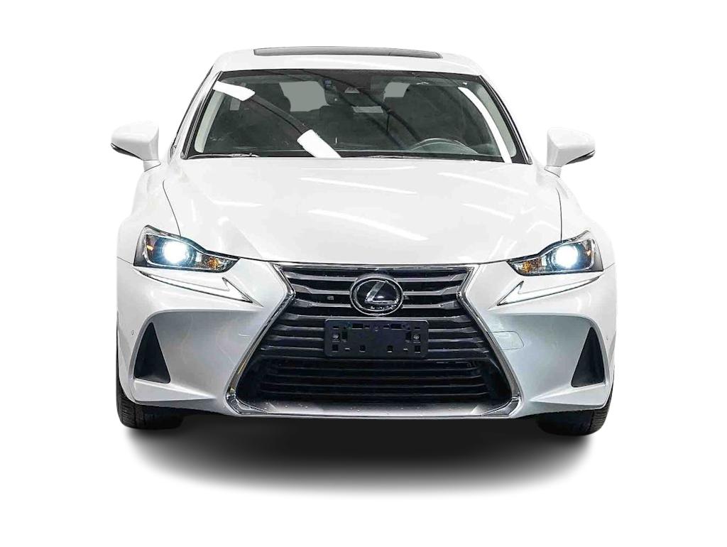Thumbnail: 2019 Lexus IS - 20