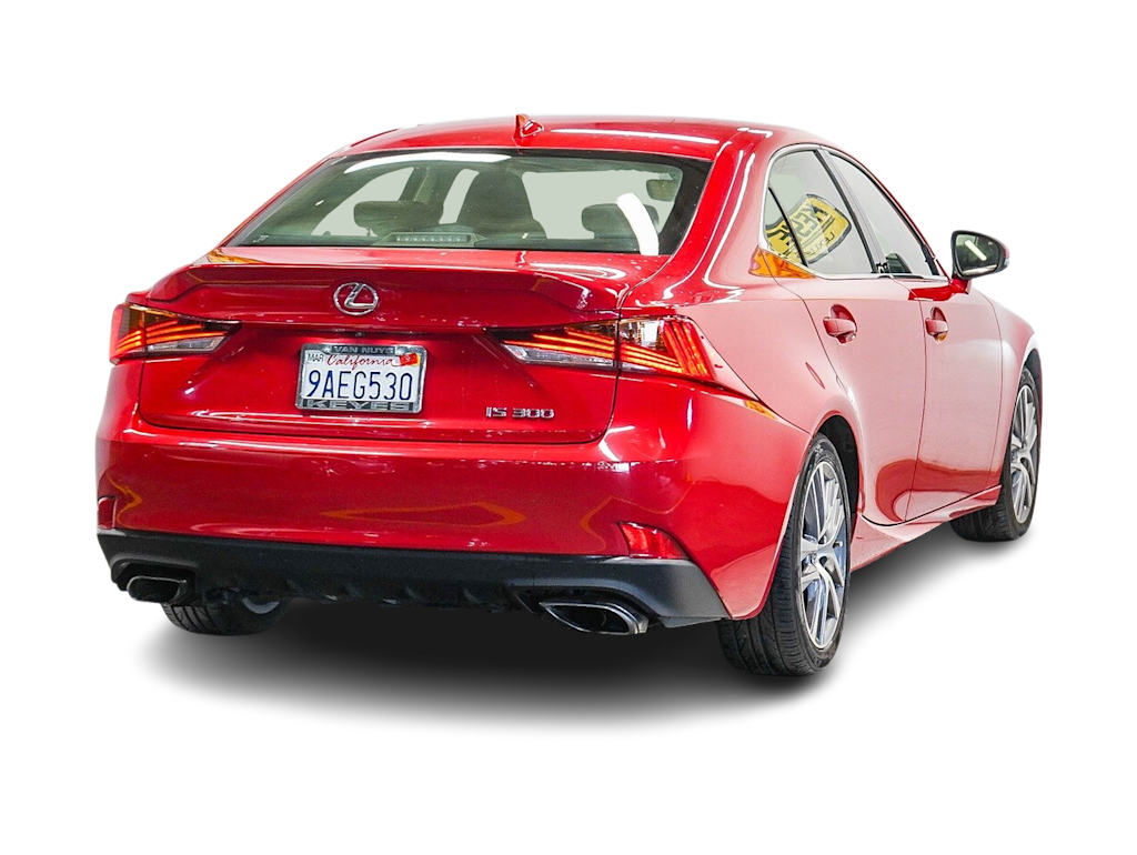 Thumbnail: 2019 Lexus IS - 17