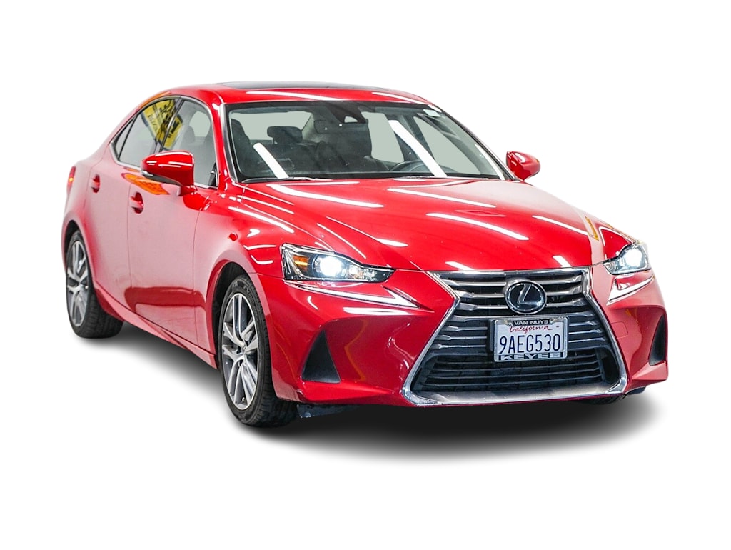 Thumbnail: 2019 Lexus IS - 18