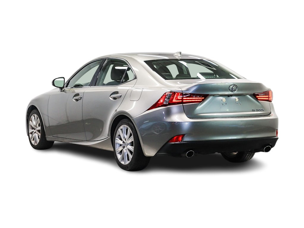 Thumbnail: 2016 Lexus IS - 3