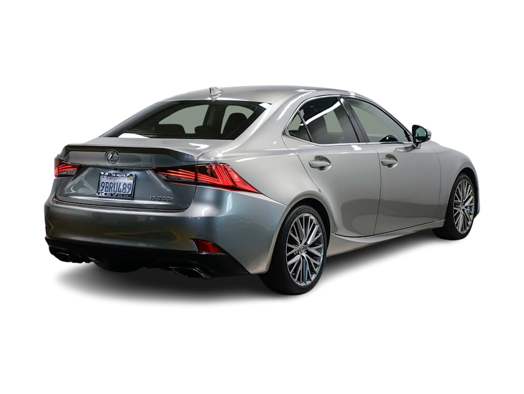 Thumbnail: 2017 Lexus IS - 18