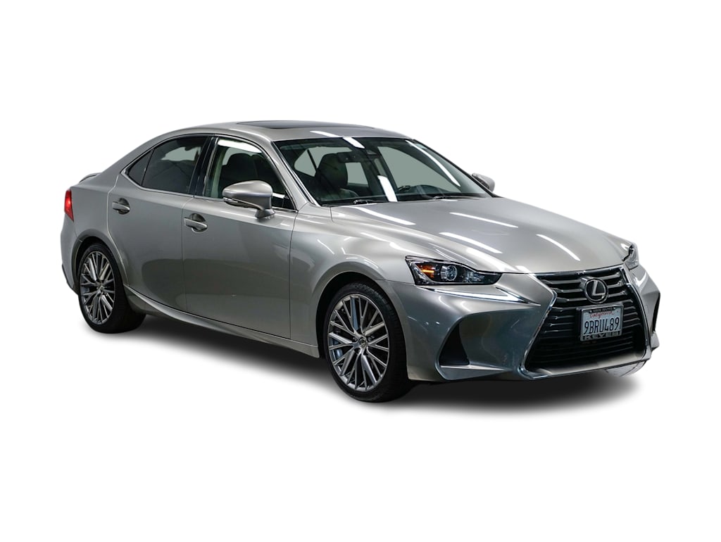 Thumbnail: 2017 Lexus IS - 19