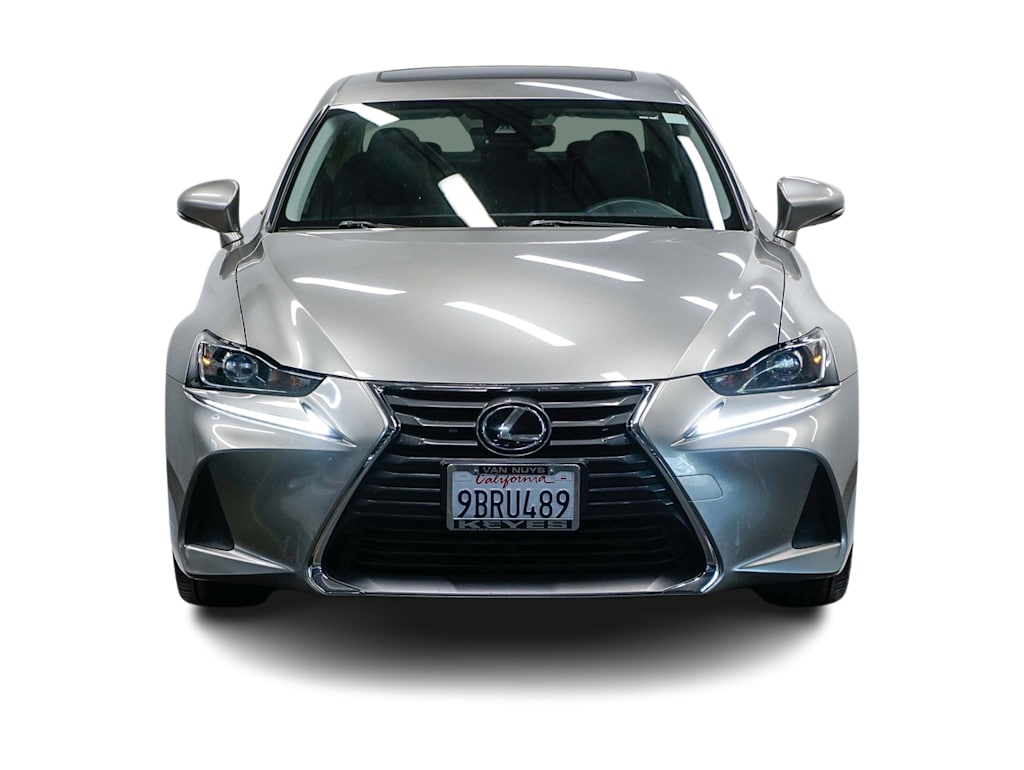 Thumbnail: 2017 Lexus IS - 20