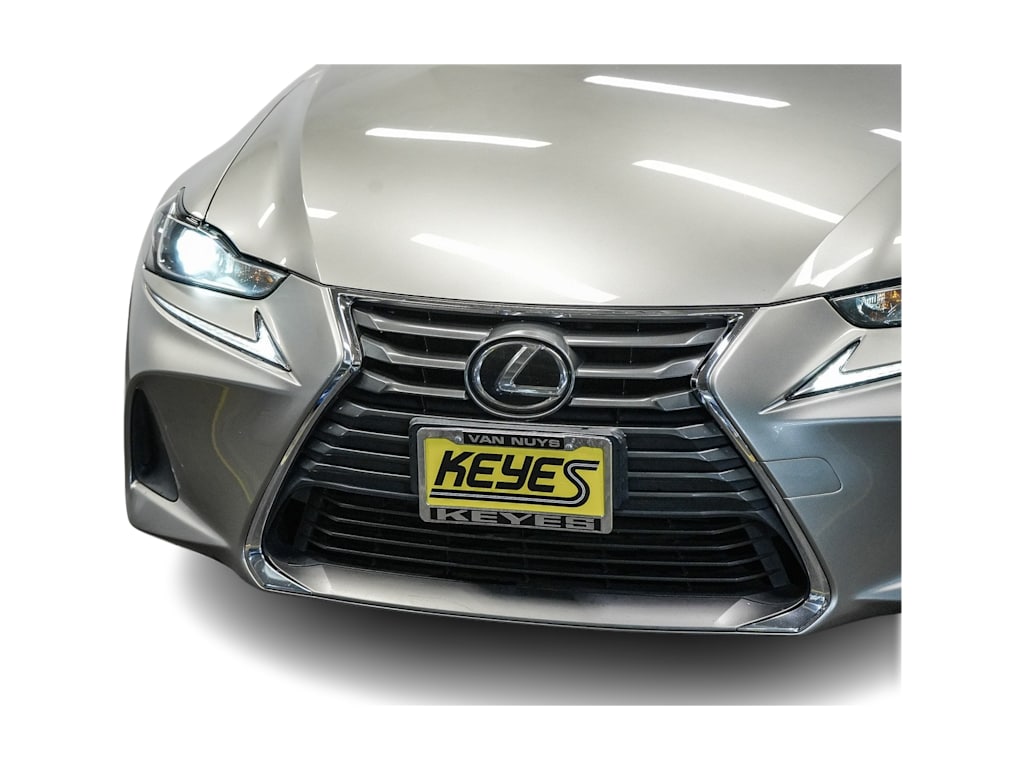 Thumbnail: 2017 Lexus IS - 21