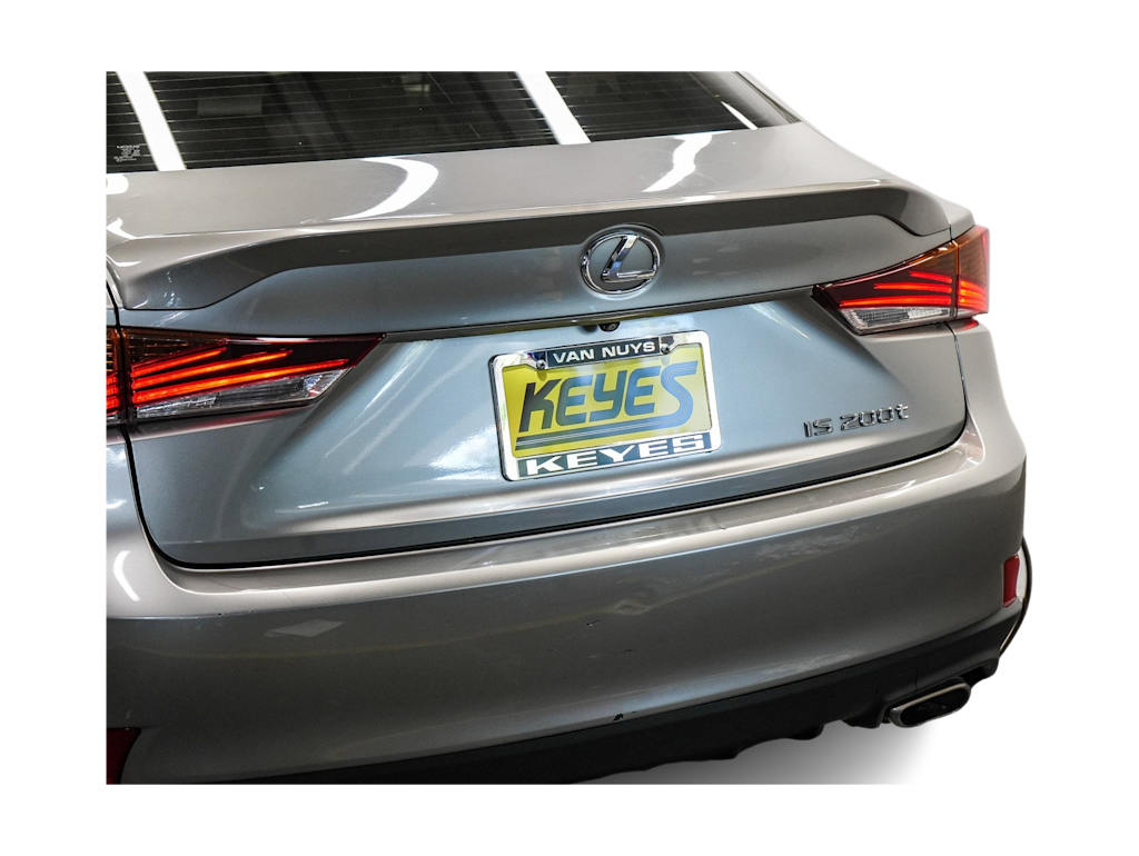 Thumbnail: 2017 Lexus IS - 24