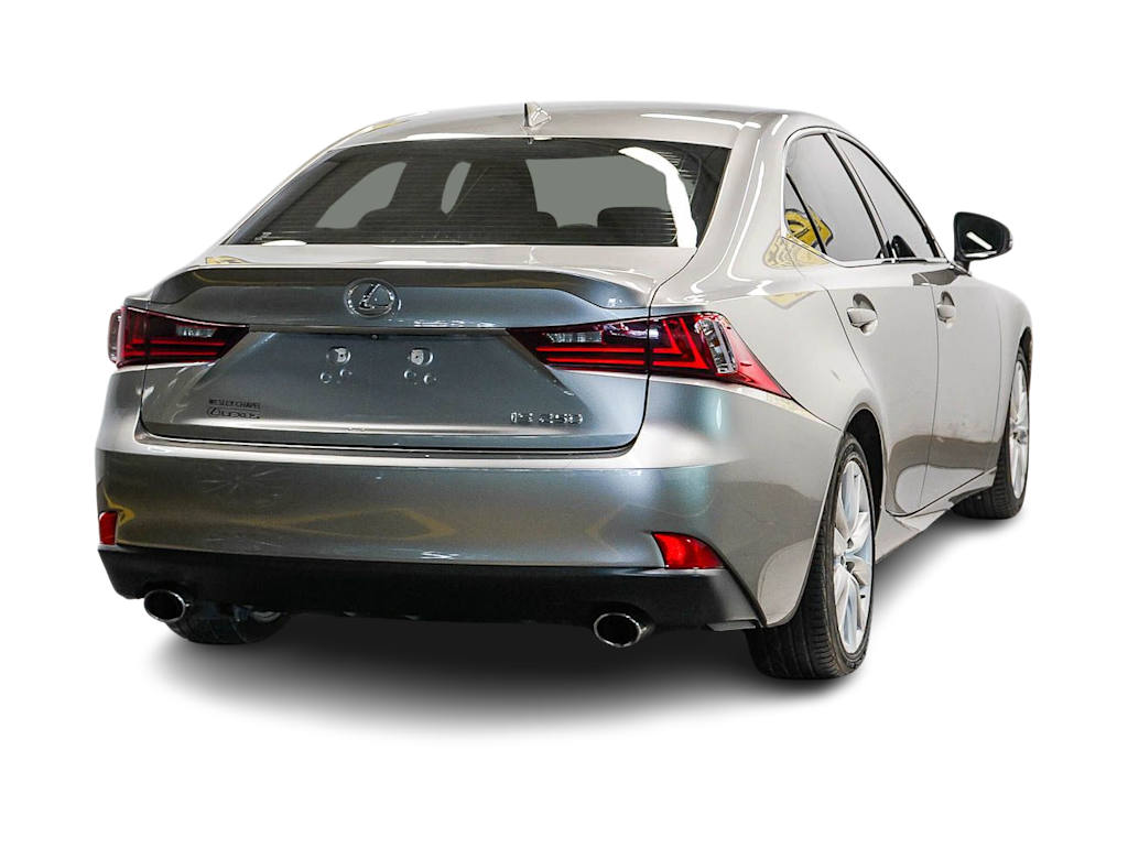 Thumbnail: 2015 Lexus IS - 17