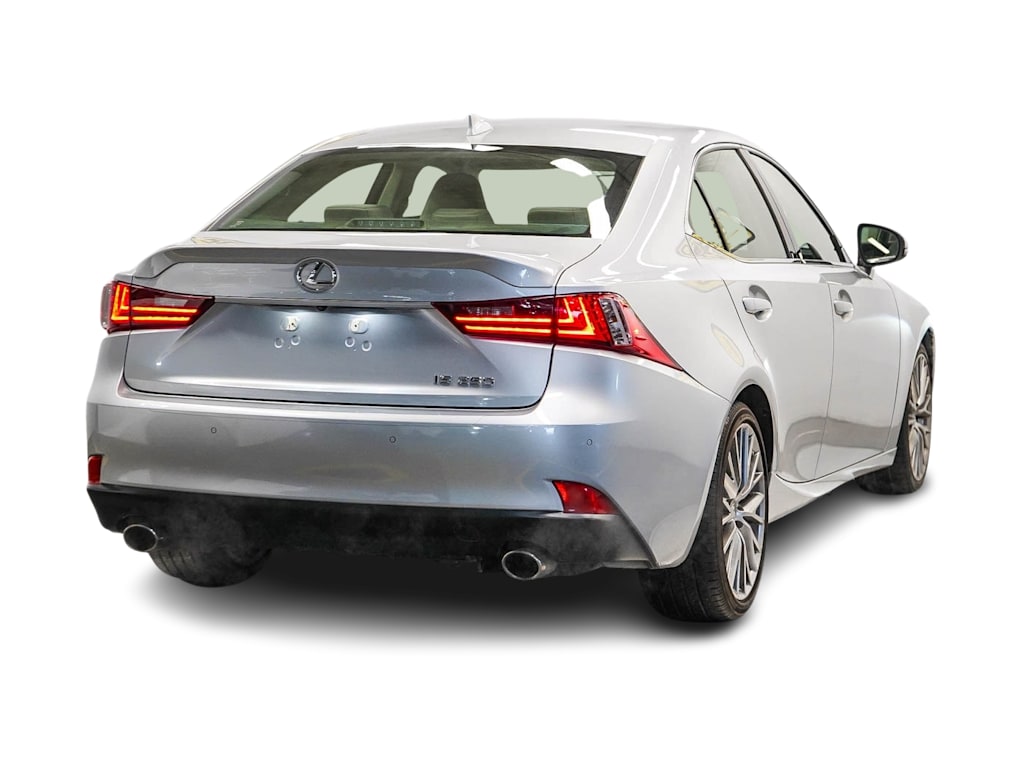 Thumbnail: 2015 Lexus IS - 18