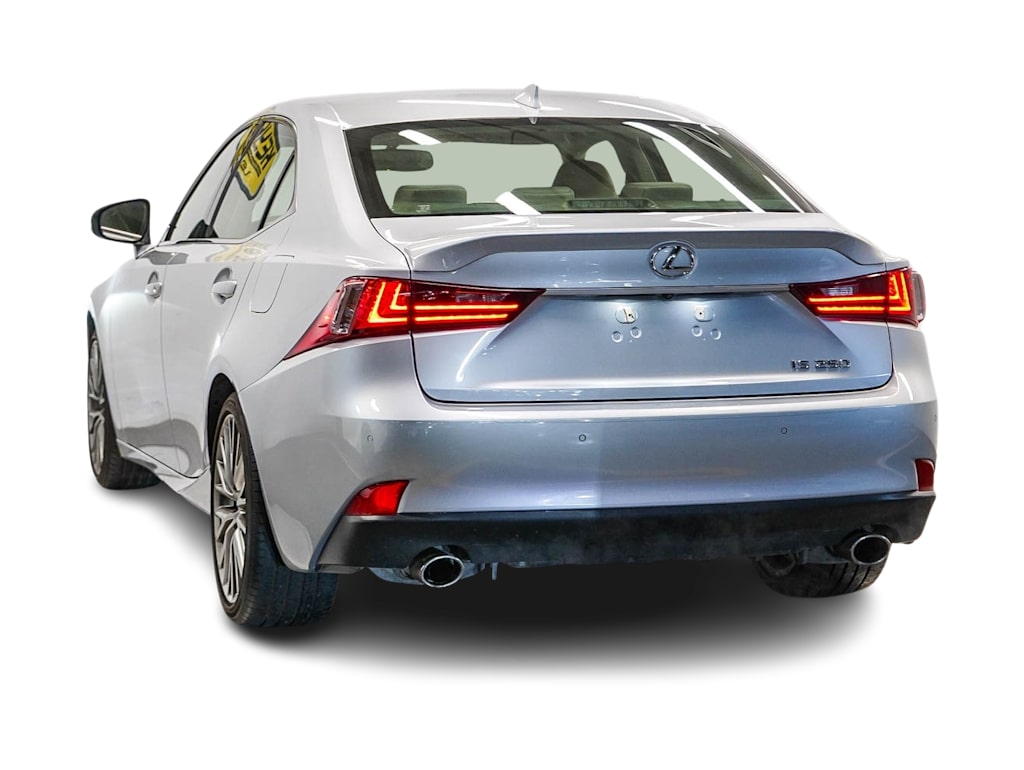 Thumbnail: 2015 Lexus IS - 3