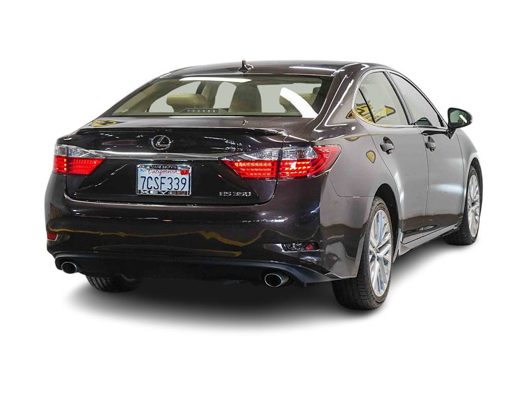 Thumbnail: 2014 Lexus ES - 18