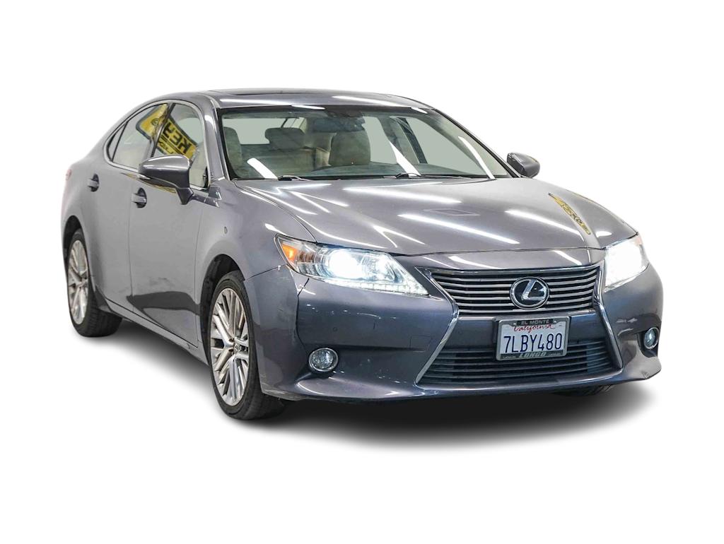 Thumbnail: 2013 Lexus ES - 20