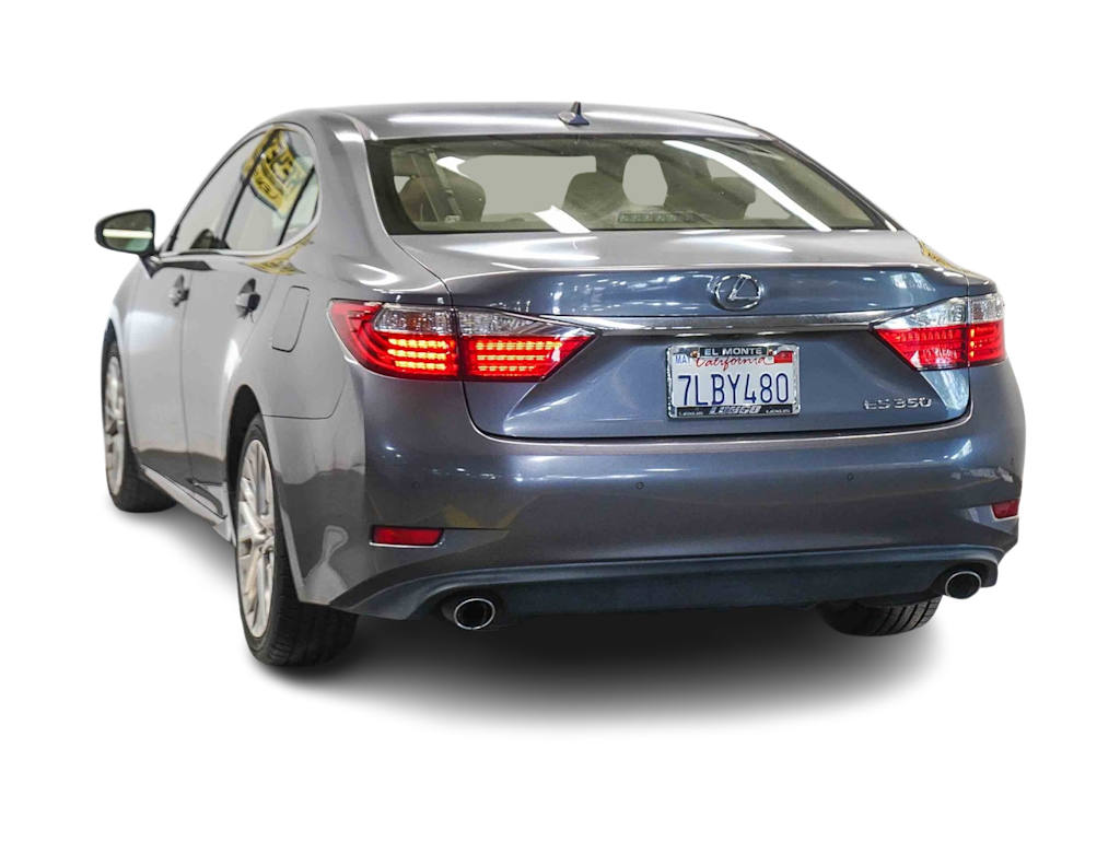 Thumbnail: 2013 Lexus ES - 3