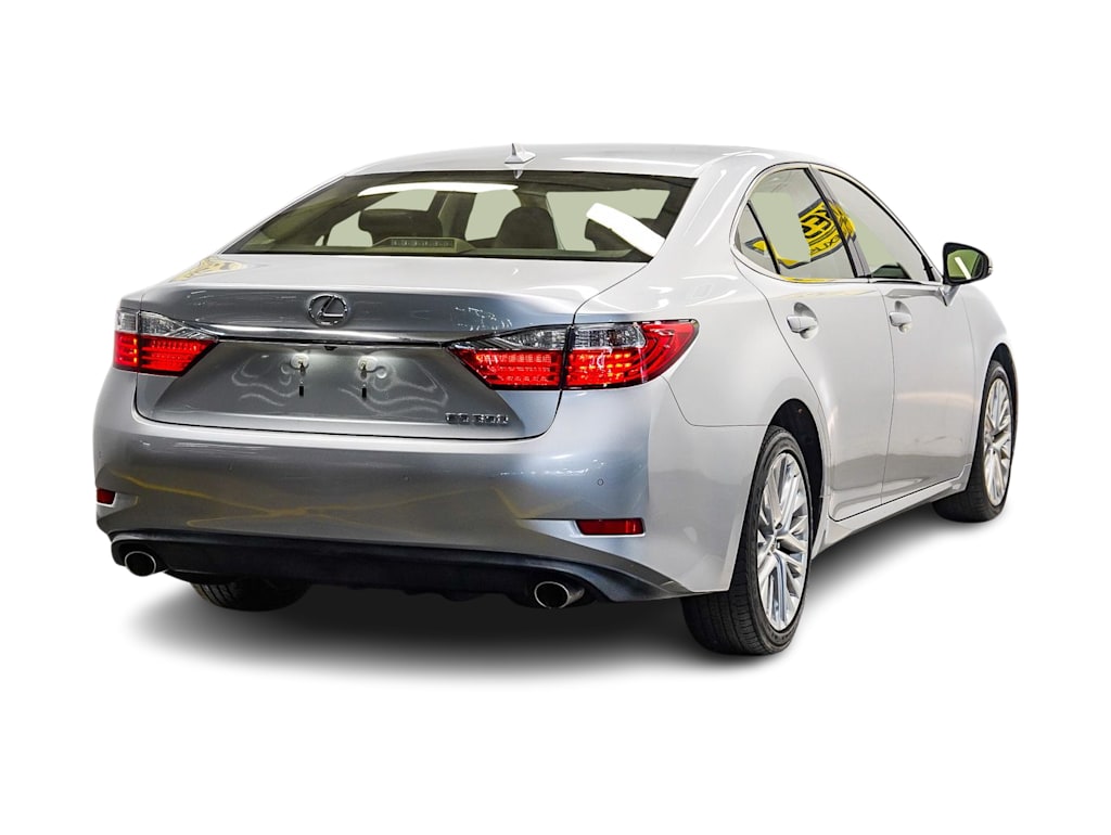 Thumbnail: 2013 Lexus ES - 19