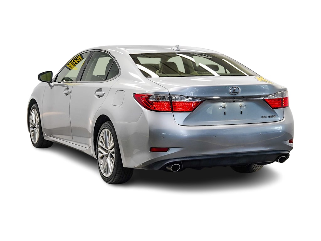 Thumbnail: 2013 Lexus ES - 3