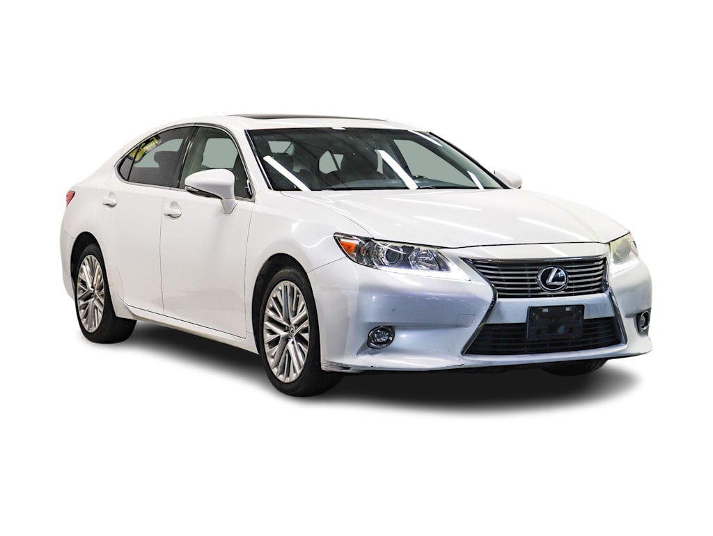 Thumbnail: 2014 Lexus ES - 17