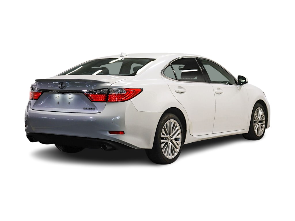 Thumbnail: 2014 Lexus ES - 21