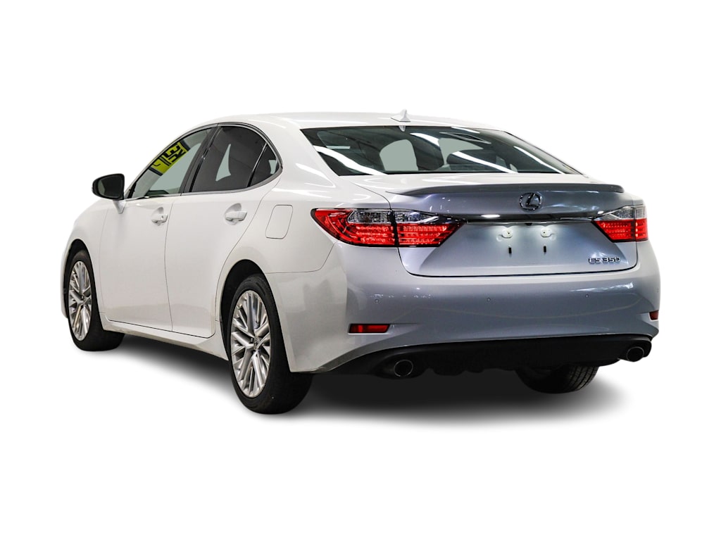Thumbnail: 2014 Lexus ES - 3
