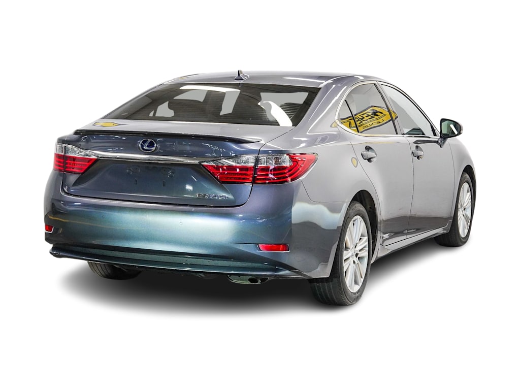 Thumbnail: 2013 Lexus ES - 19