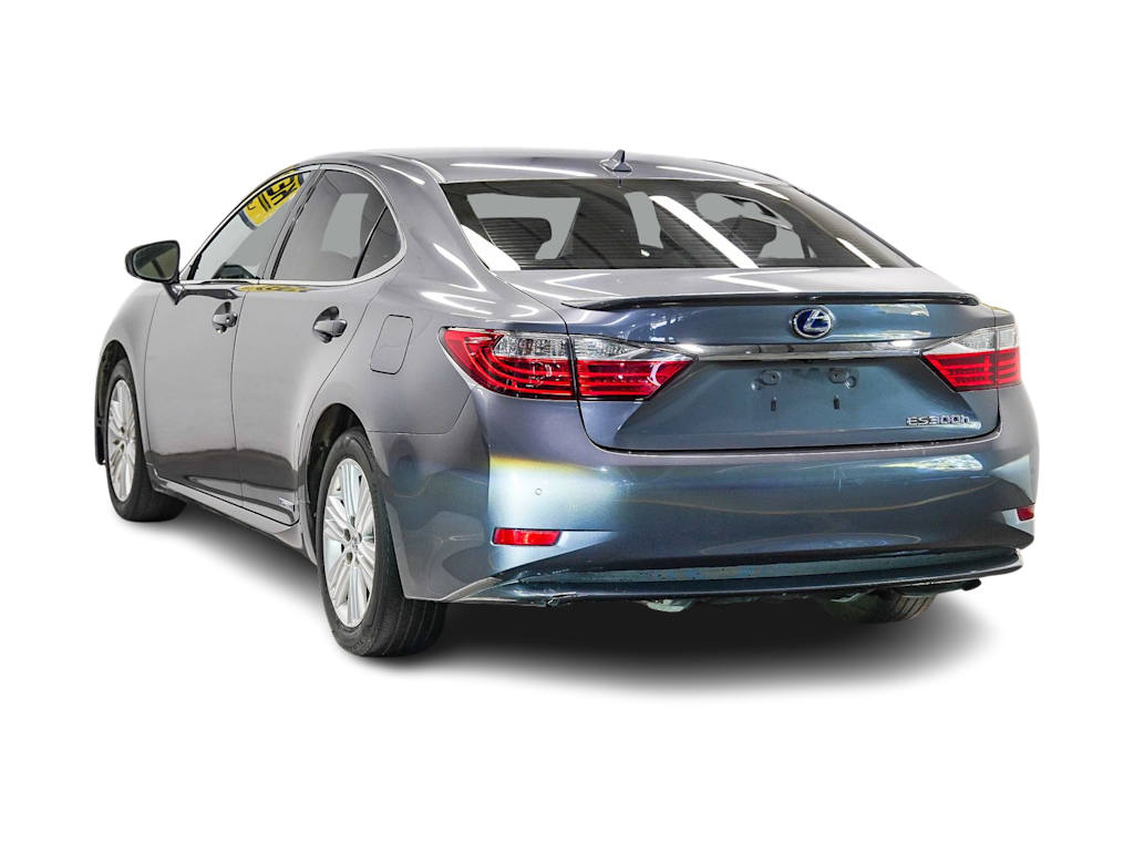 Thumbnail: 2013 Lexus ES - 3
