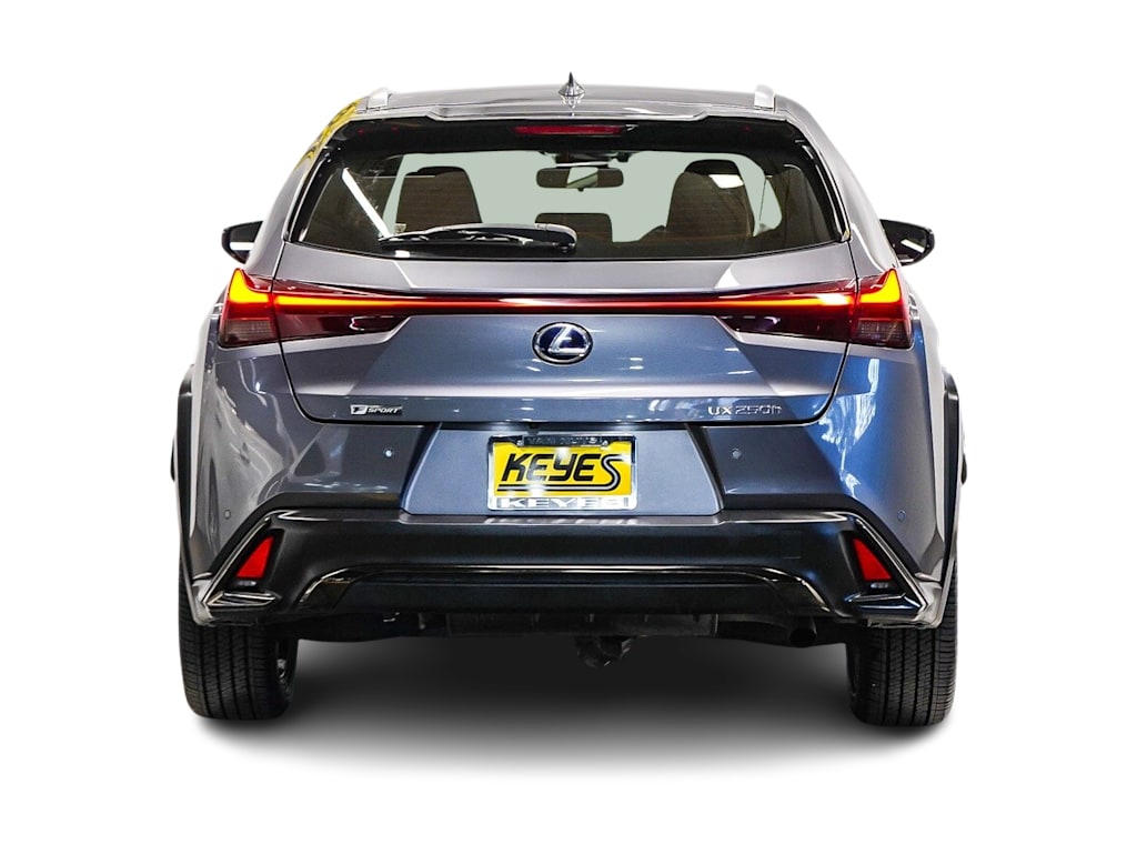 Thumbnail: 2021 Lexus UX - 4