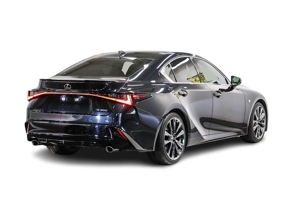 Thumbnail: 2022 Lexus IS - 17