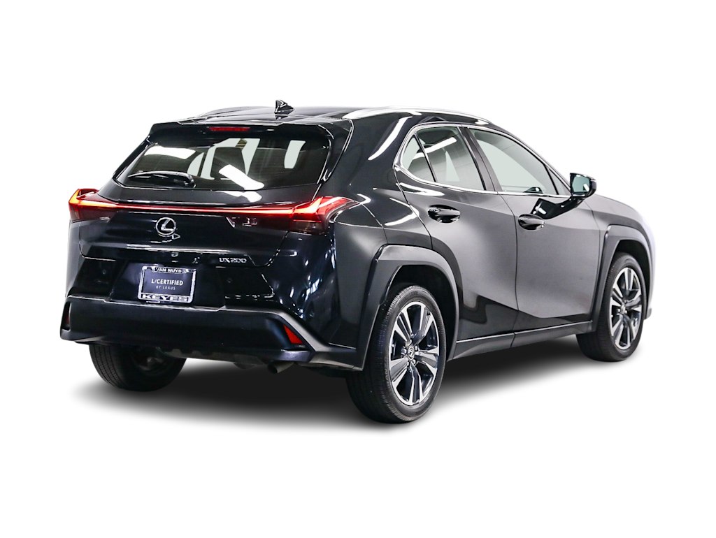 2022 Lexus UX 200 17