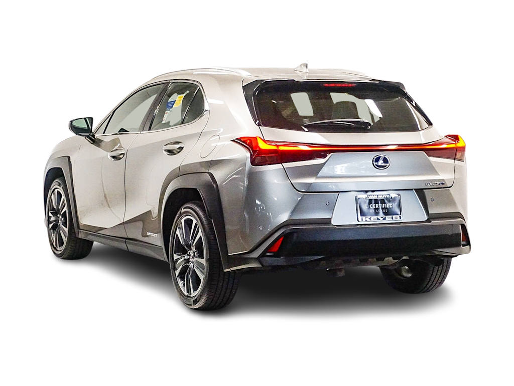Thumbnail: 2022 Lexus UX - 3