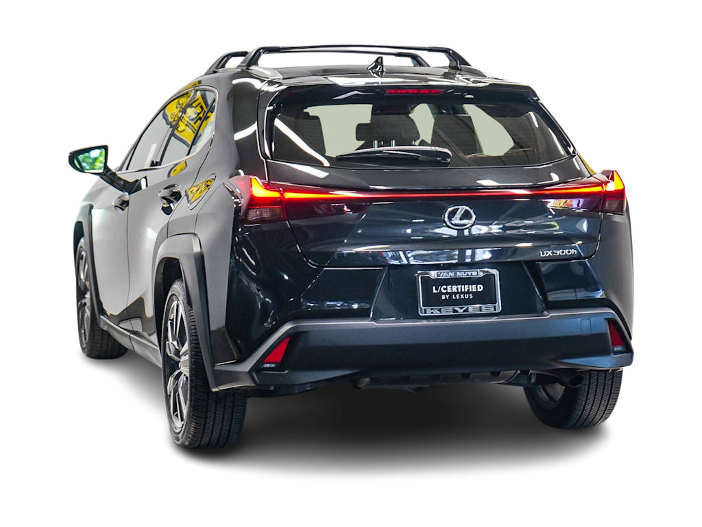 Thumbnail: 2025 Lexus UX - 3