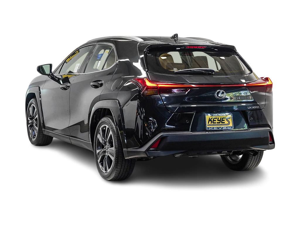 Thumbnail: 2026 Lexus UX - 3