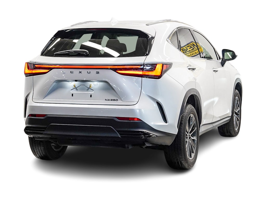 Thumbnail: 2024 Lexus ES - 17