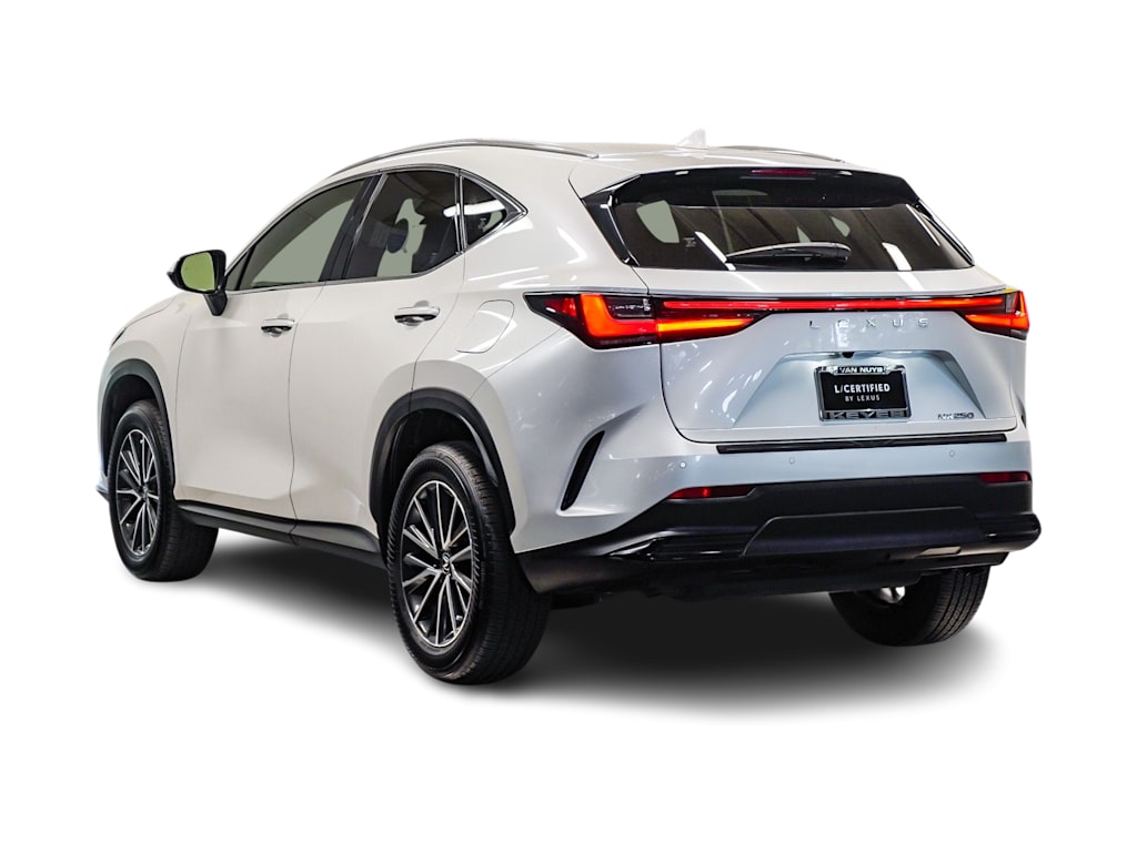Thumbnail: 2025 Lexus ES - 3