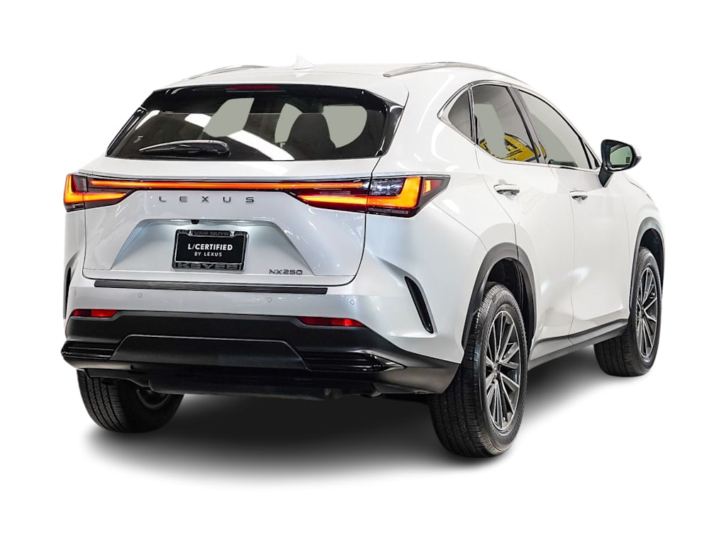 Thumbnail: 2025 Lexus ES - 14