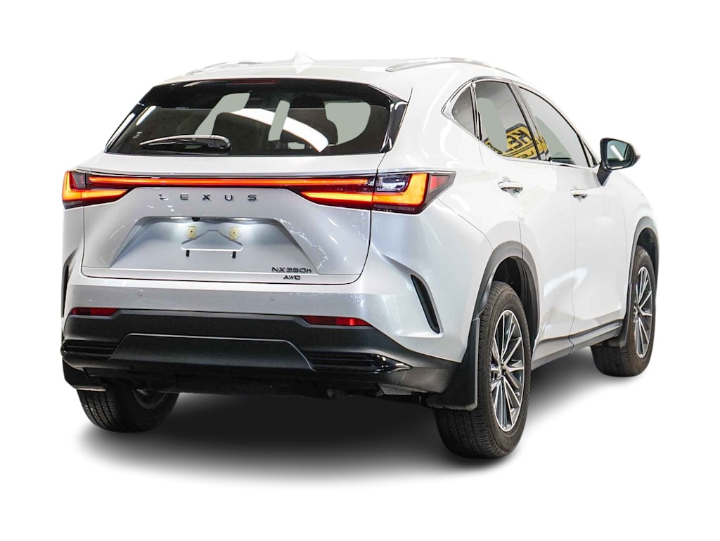 Thumbnail: 2025 Lexus ES - 17