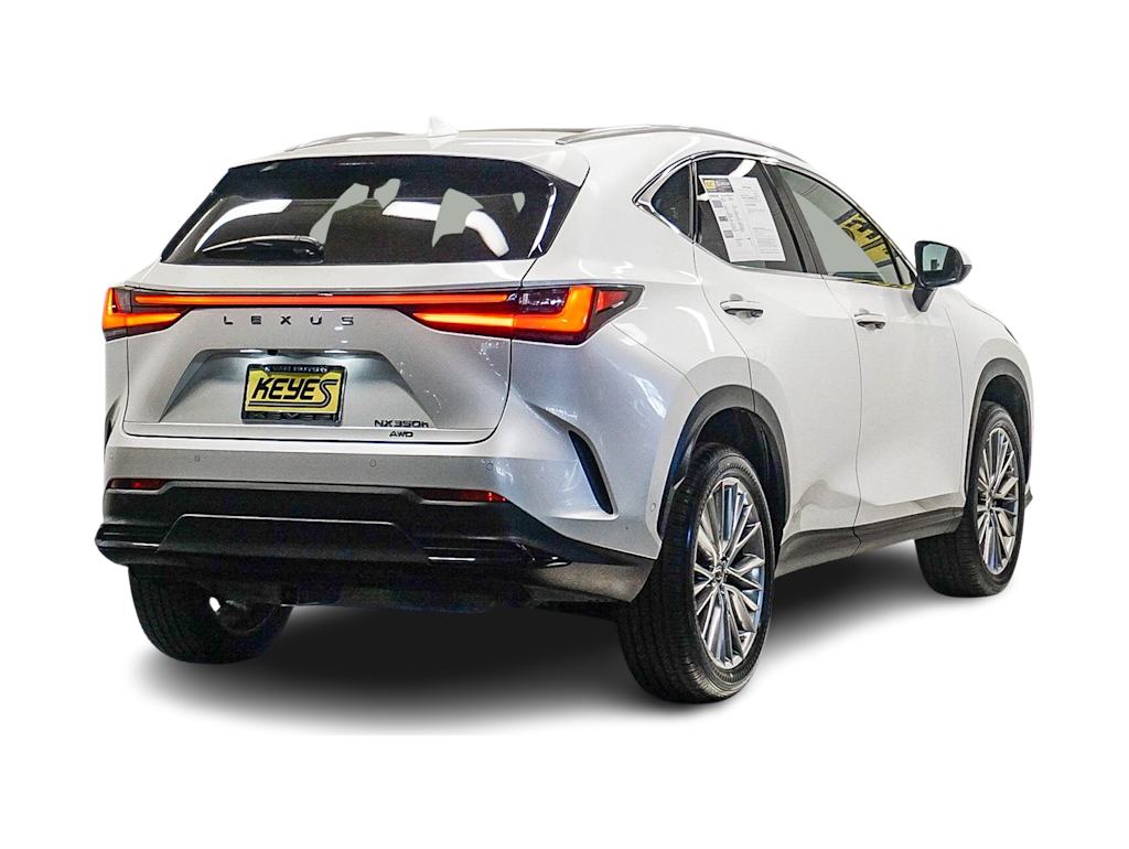 Thumbnail: 2024 Lexus ES - 18
