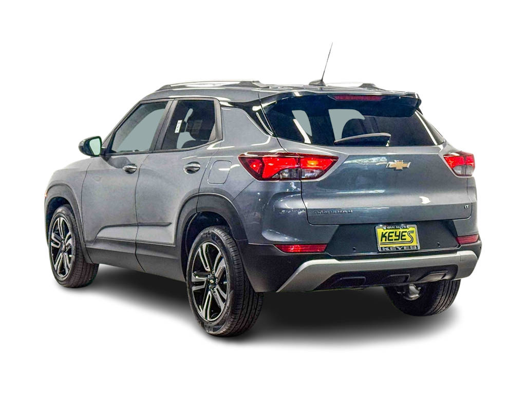 Thumbnail: 2021 Chevrolet TrailBlazer - 3