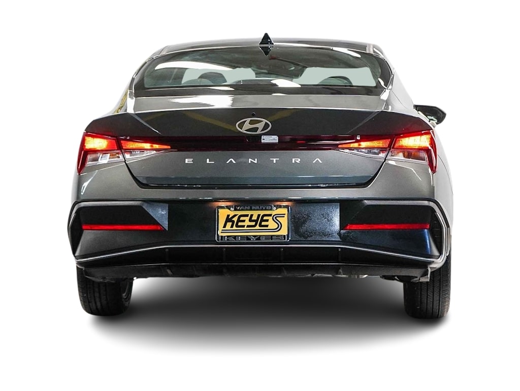 Thumbnail: 2024 Hyundai Elantra - 4