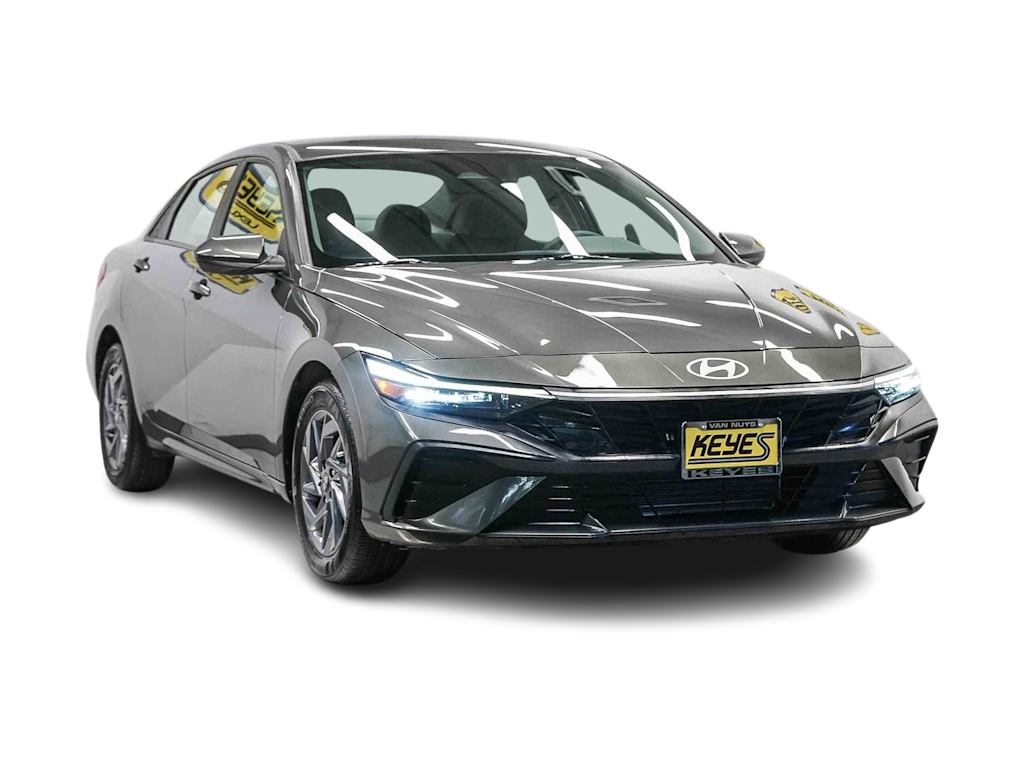 Thumbnail: 2024 Hyundai Elantra - 18