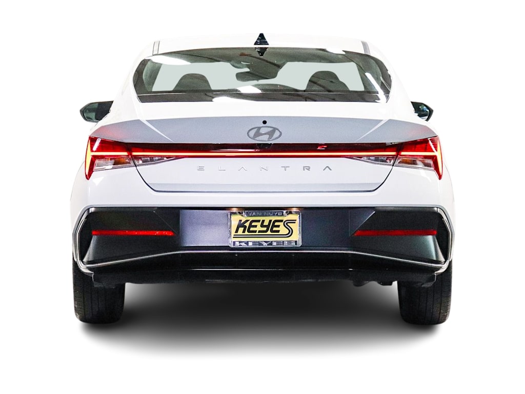 Thumbnail: 2025 Hyundai Elantra - 4