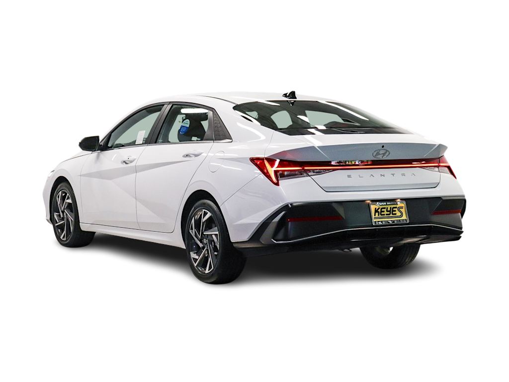 Thumbnail: 2025 Hyundai Elantra - 3