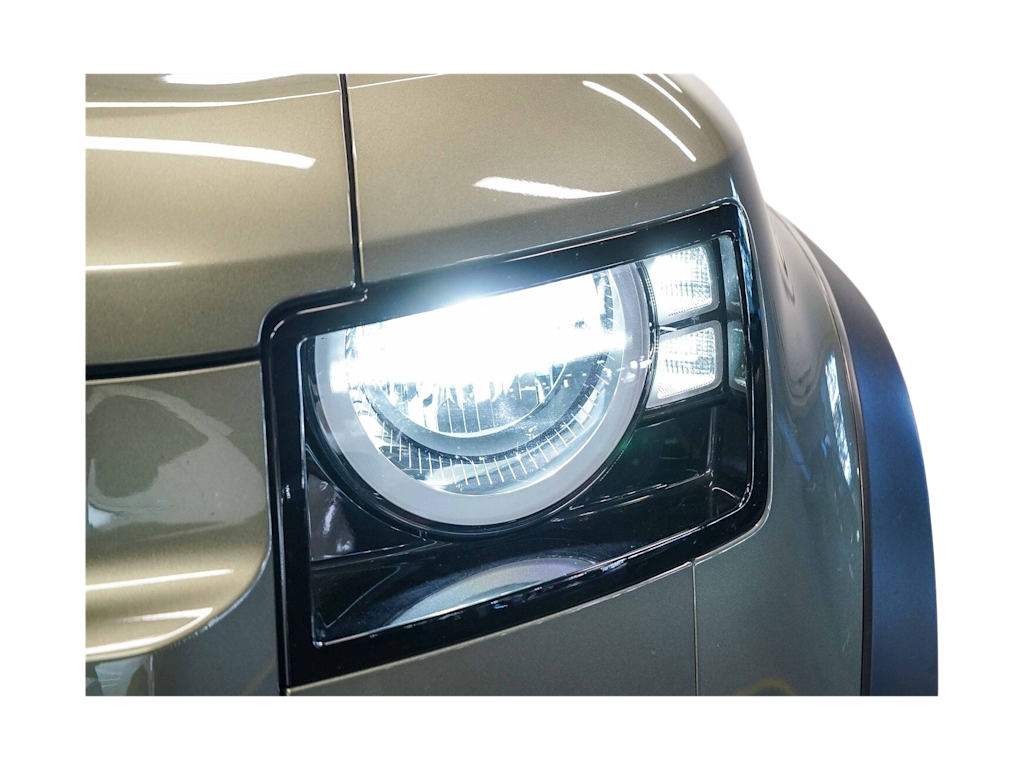 Thumbnail: 2023 Land Rover Defender - 21