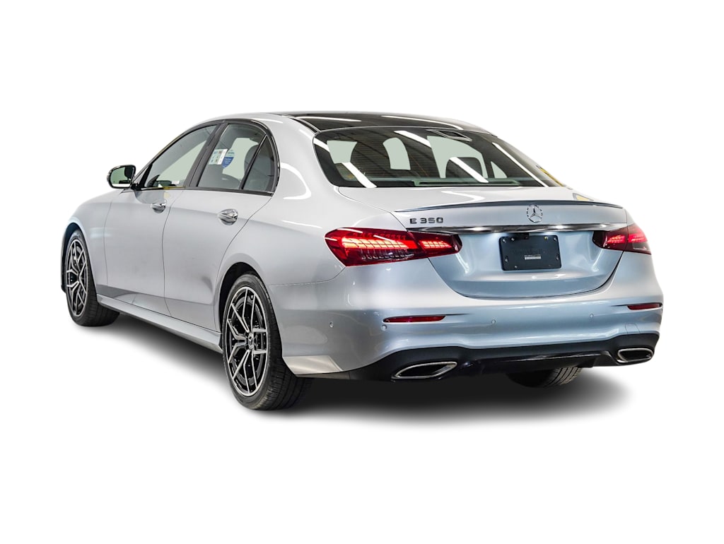 Thumbnail: 2022 Mercedes-Benz E-Class - 3