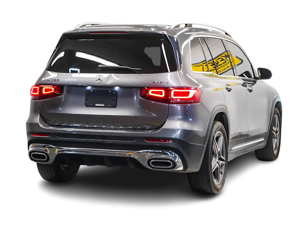 Thumbnail: 2021 Mercedes-Benz GLB - 17