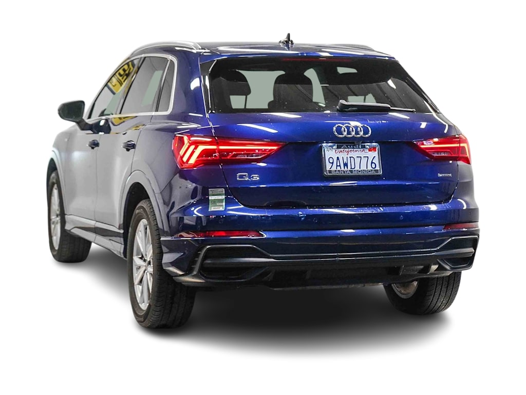 Thumbnail: 2022 Audi Q3 - 3