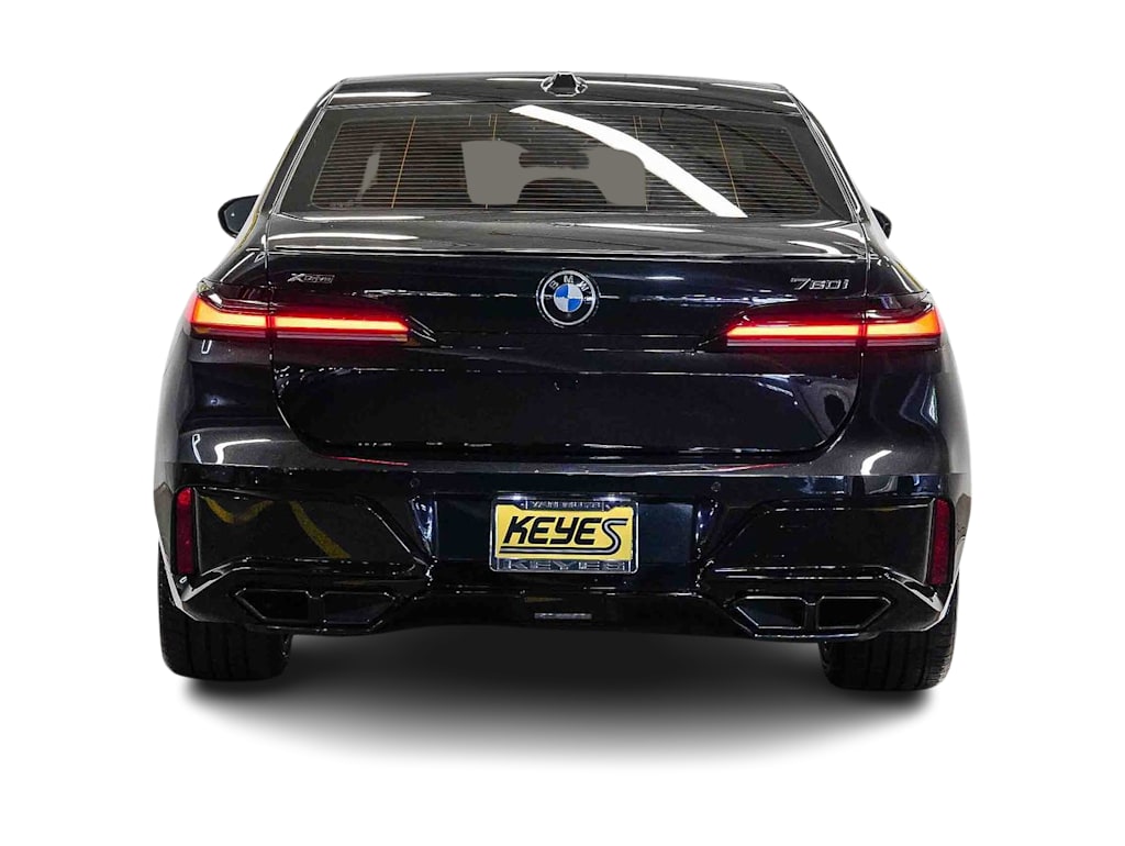 Thumbnail: 2024 BMW 7 Series - 4