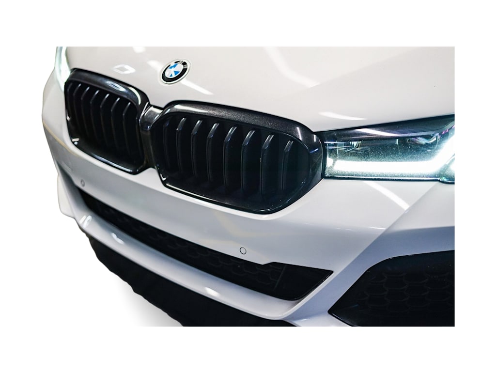 Thumbnail: 2023 BMW 5 Series - 23